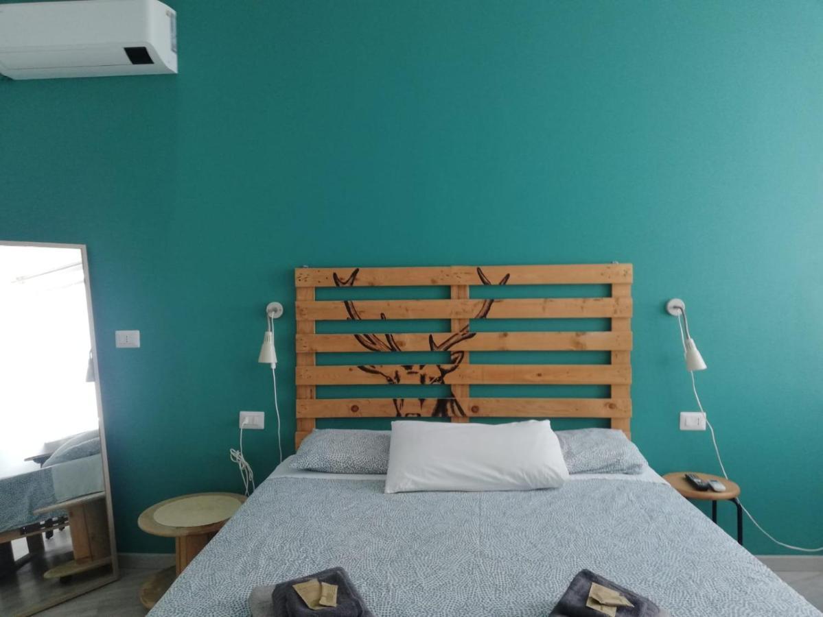 La Cordata Accommodation - Woodhouse Bike Hotel Cinisello Balsamo Exteriör bild